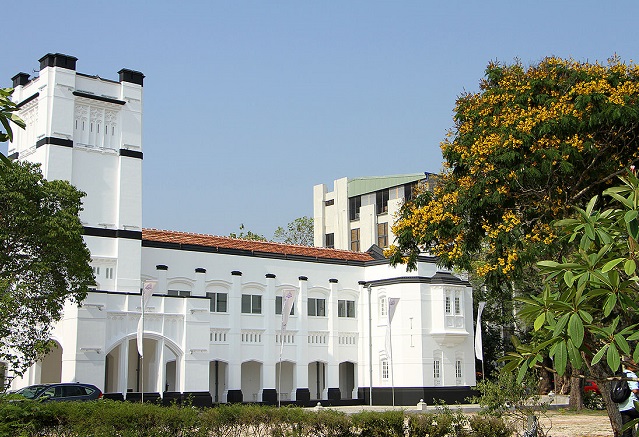 科伦坡大学